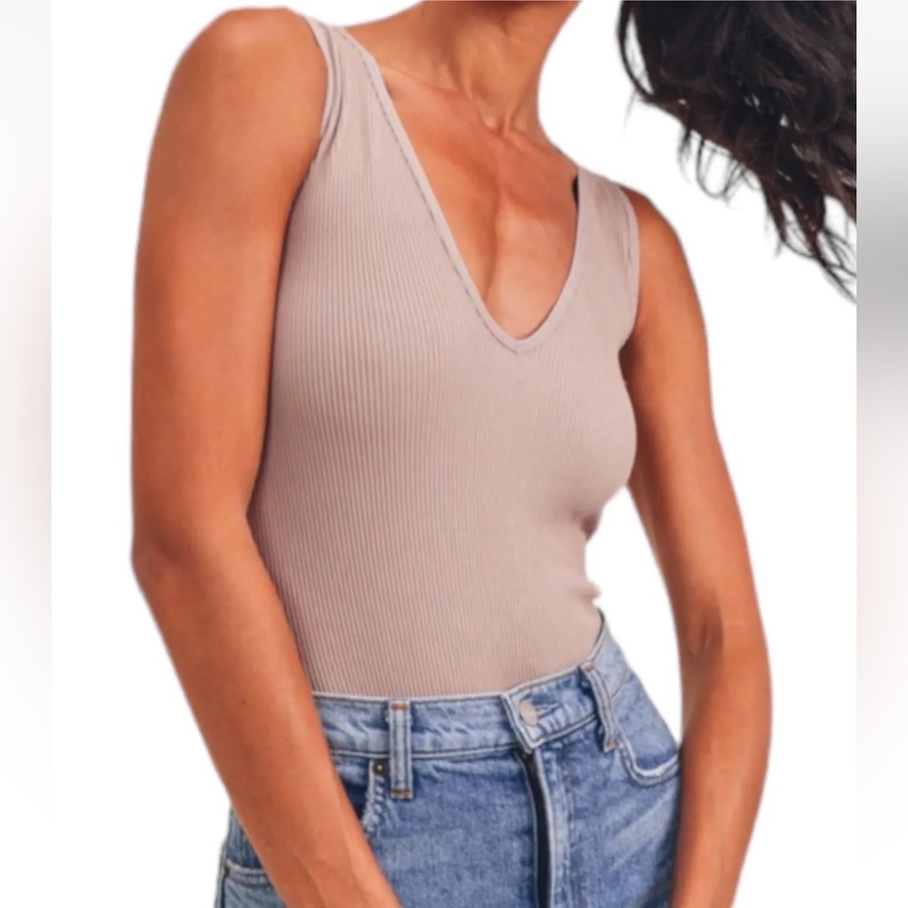 Mono B Women’s Seamless Ribbed Bodysuit - Mauve